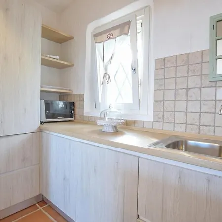 Villa 27