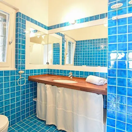 27 Villa