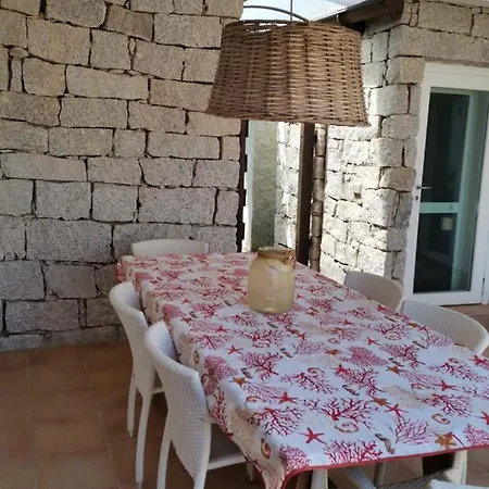 Villa 27 *